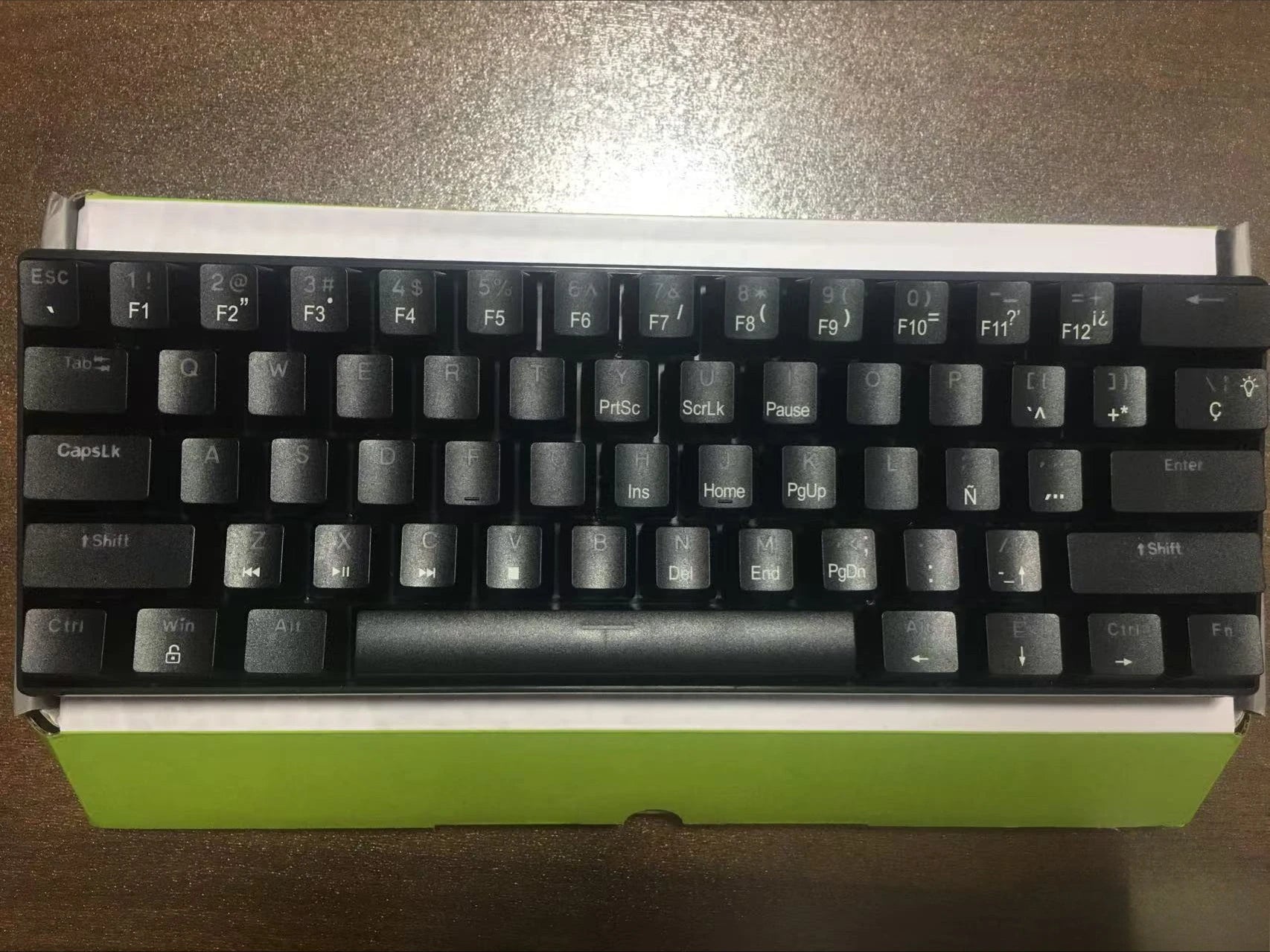 Spanish wired mechanical keyboard  mini computer white 60% with ñ  gamer keyboards gaming backlit 61 keys pc teclado branco